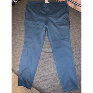 LOFT plus Pintuck Leggings in Sateen